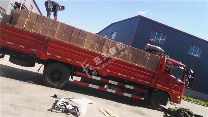 防腐胶带装车